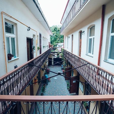 אוזהורוד Wonderful Flat On City Center מראה חיצוני תמונה